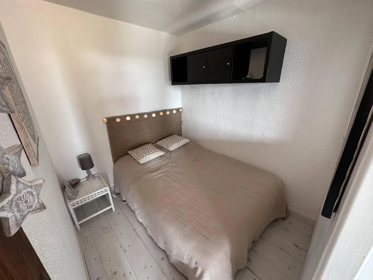 Appartement T2 Proche Mer Avec Piscine Et Parking - Fr-1-768-23 Les Issambres 0*,