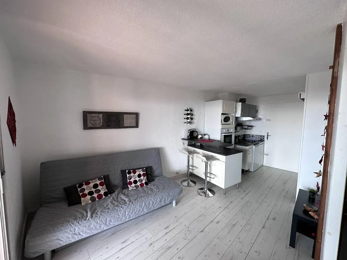 Apartment Appartement T2 Proche Mer Avec Piscine Et Parking - Fr-1-768-23 Les Issambres