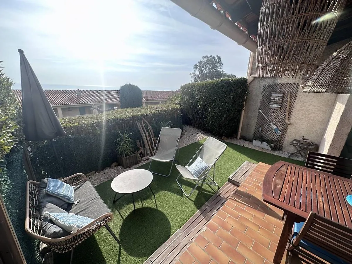 Apartment Appartement T2 Proche Mer Avec Piscine Et Parking - Fr-1-768-23 Les Issambres