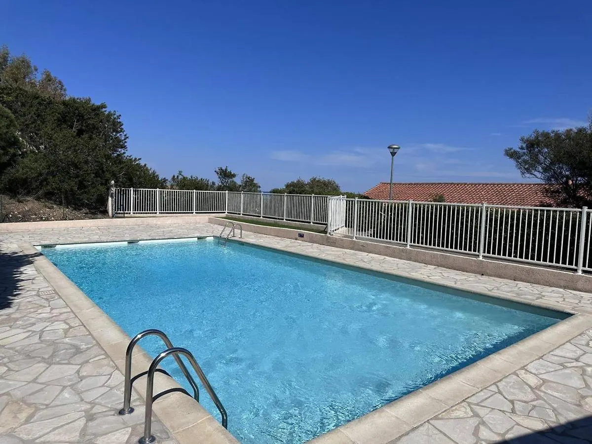 Appartement T2 Proche Mer Avec Piscine Et Parking - Fr-1-768-23 Les Issambres Apartment
