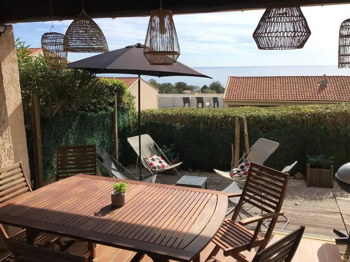 Appartement T2 Proche Mer Avec Piscine Et Parking - Fr-1-768-23 Les Issambres 0*,  France
